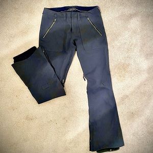 Burton women's dry fit , vida fitted snow pants - Excellent condition!